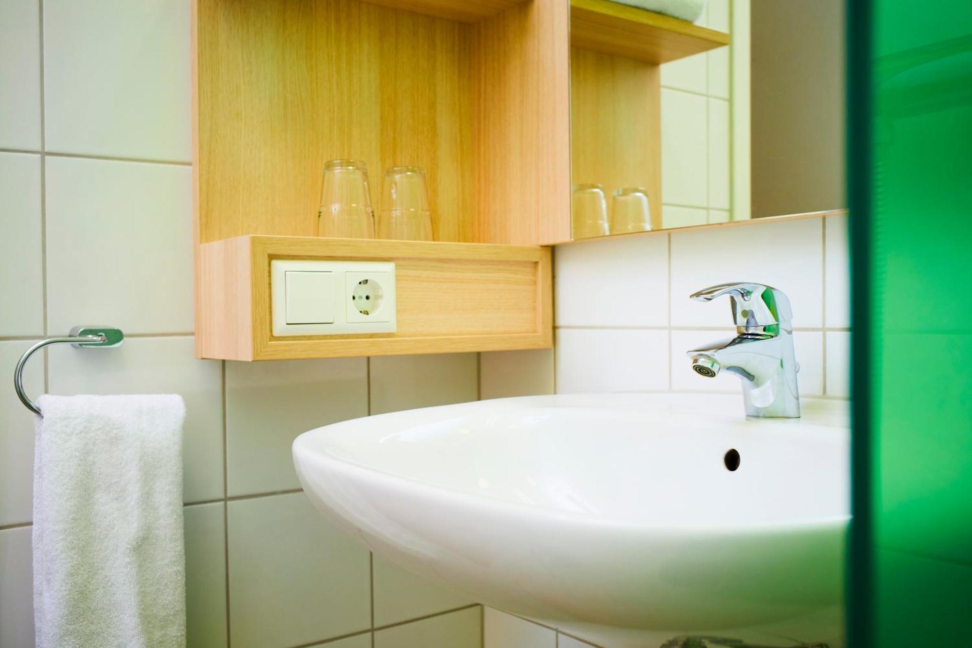 Gaestehaus Im Lwh リンゲン エクステリア 写真